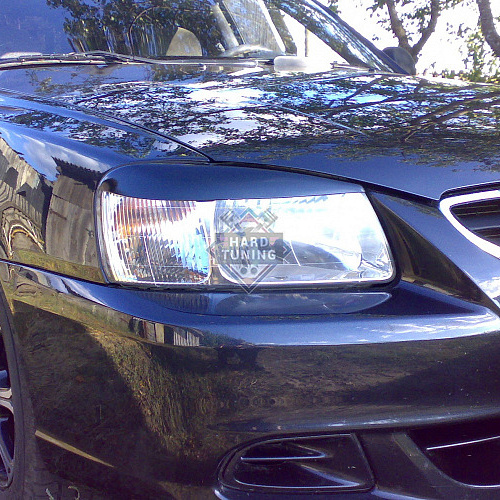 Накладки на фары Hyundai Accent